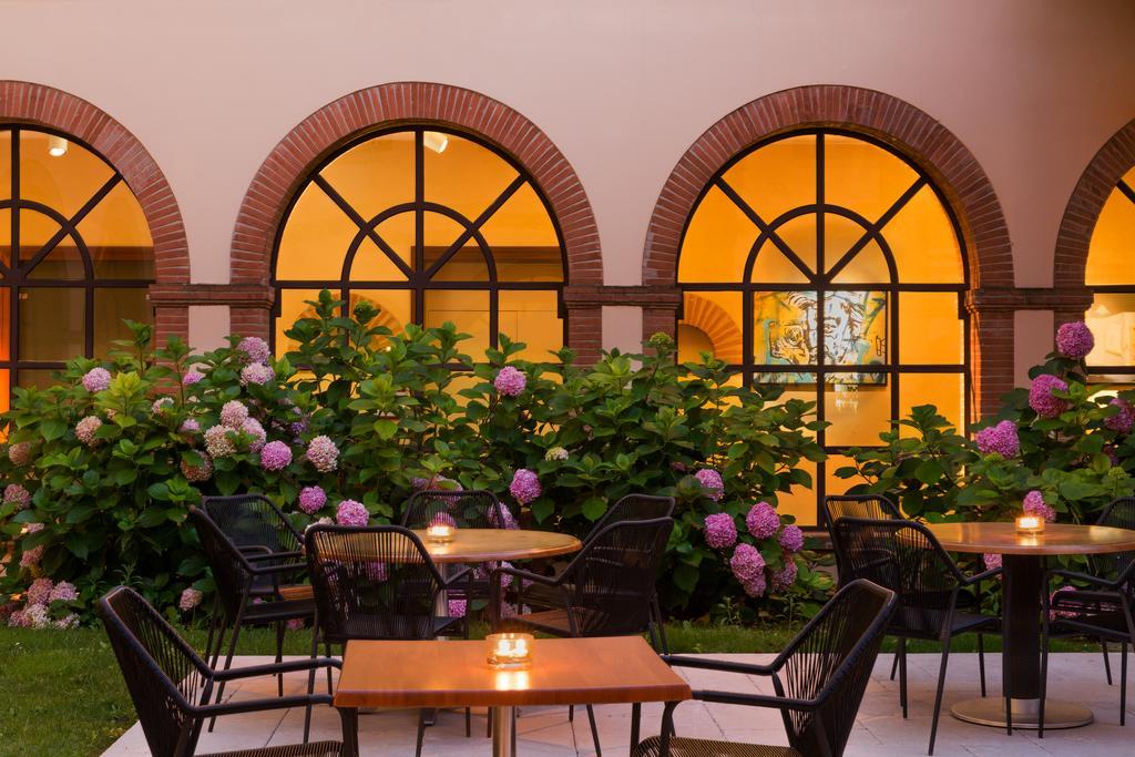 Abbaye Des Capucins Spa & Resort 蒙托邦 外观 照片